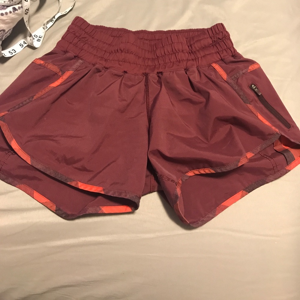 Super cute Lululemon red shorts! Size 8!♥️