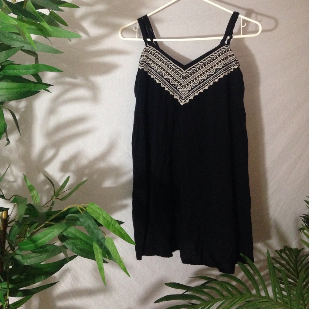 American Eagle embroidered tank