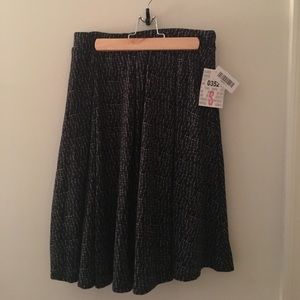 NWT Small Madison skirt LulaRoe
