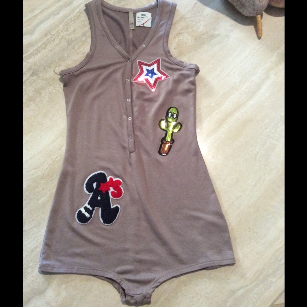 ⭐️Bodysuit⭐️