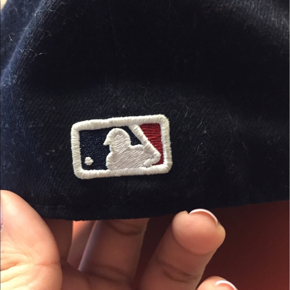 Boston hat - Picture 3 of 3