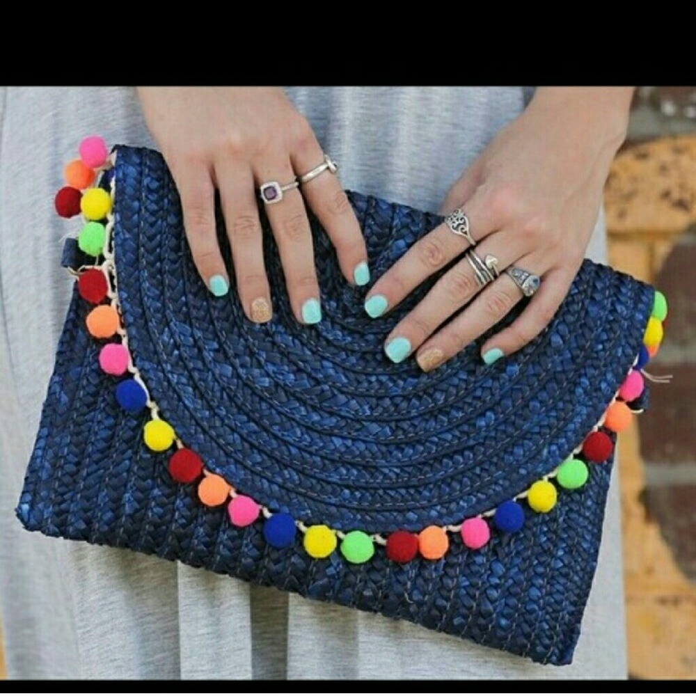 ▪️last 2▪️pom pom bag▪️ - Picture 2 of 3