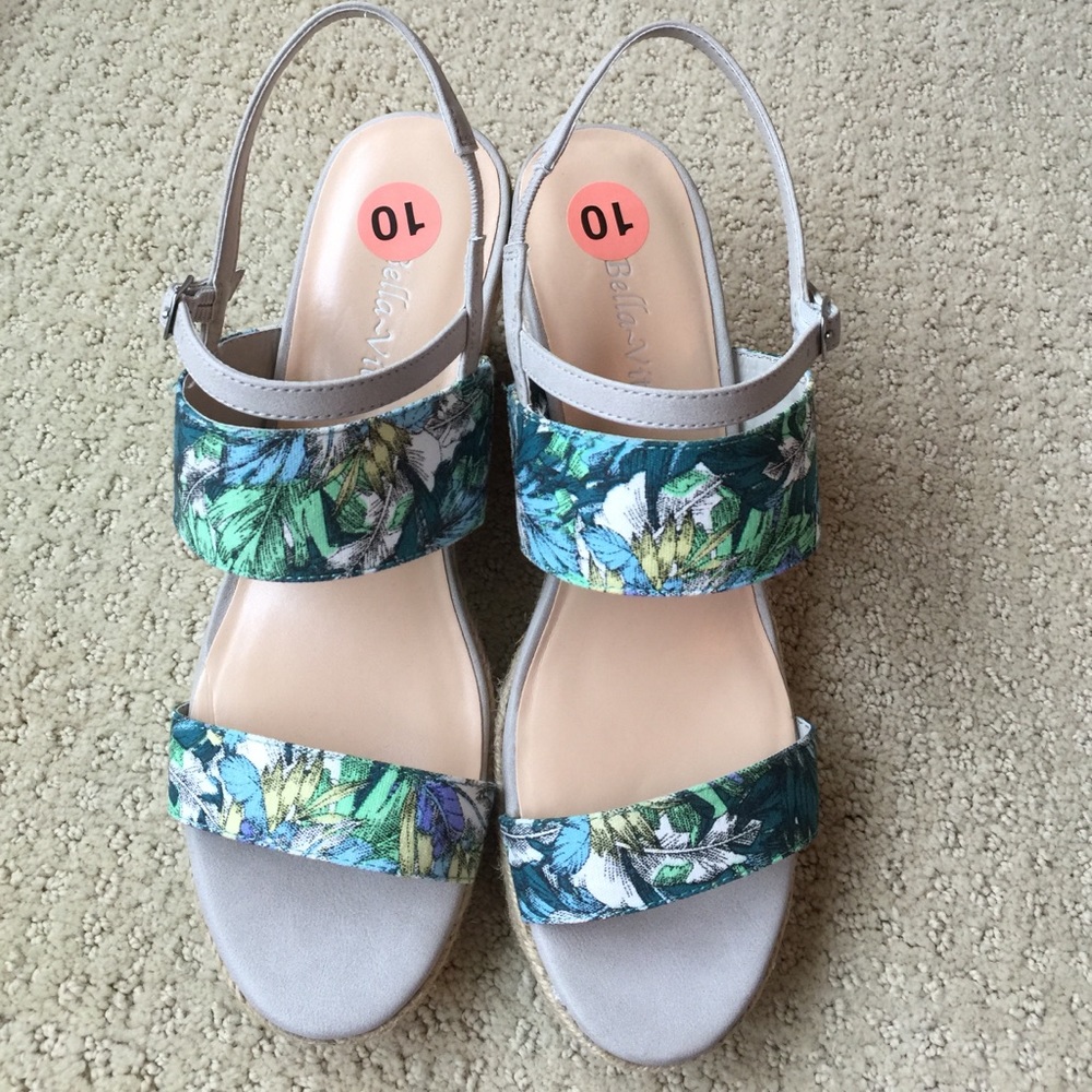 💥Size 10 Bella Vita cute summer wedges