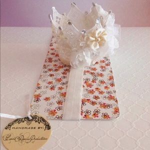 Lace little crown