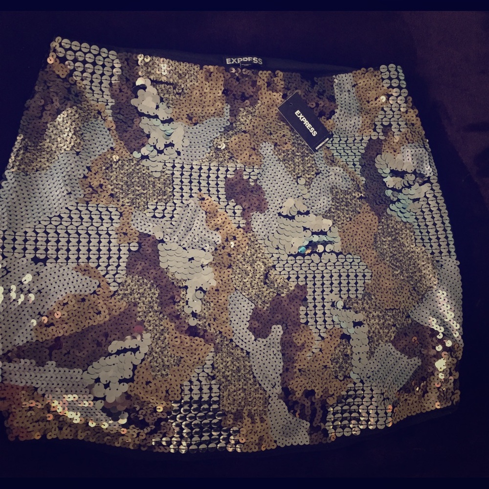 Embellished mini skirt