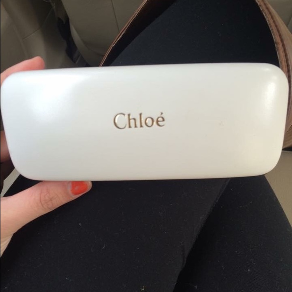 White Chloe sunglasses