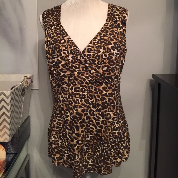 Kenar Woman Tops - Kenar Woman top