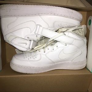 Nike Air Force 1 High's