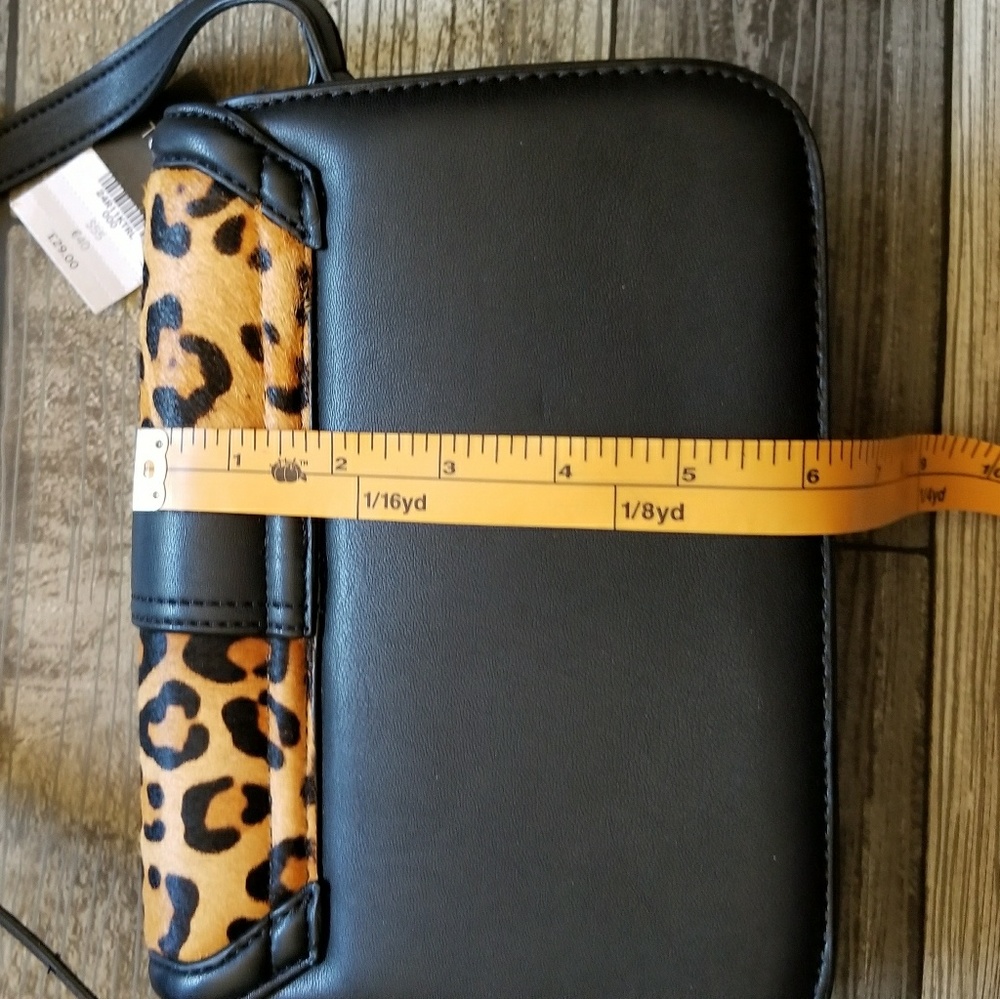 TOPSHOP leopard print flap crossbody bag - Picture 6 of 8