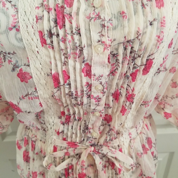 Guess sheer offhoulder top - Picture 4 of 4