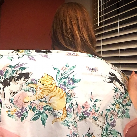 Vintage 1980's "Enchanted Garden" Cat Lovers Scarf - Picture 4 of 4