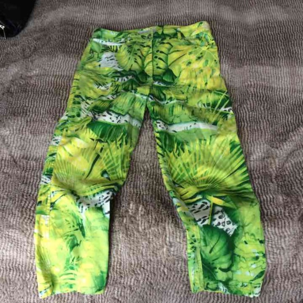 Escada tropical capris green pants vacation
