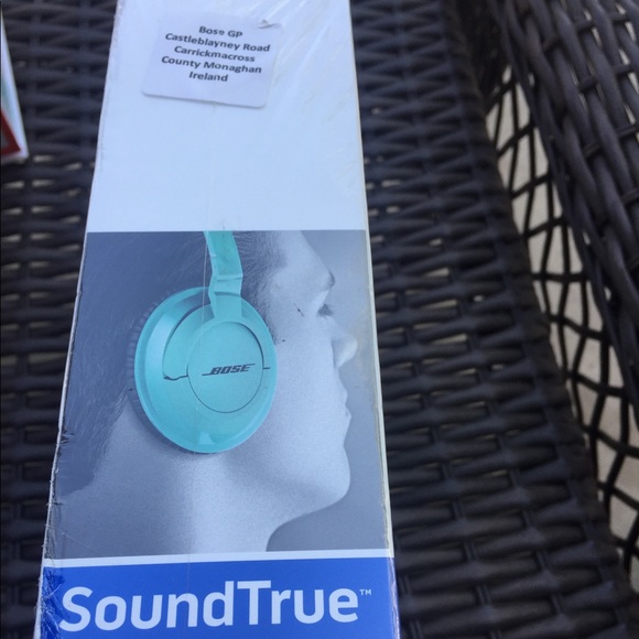 NWT BOSE SOUND TRUE HEADPHONES - Picture 4 of 4
