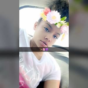 Meet your Posher, Rene