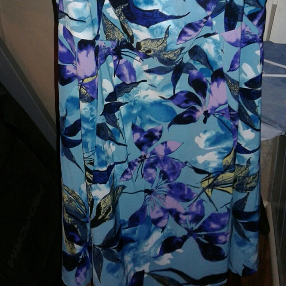 Floral print dress - Picture 4 of 4