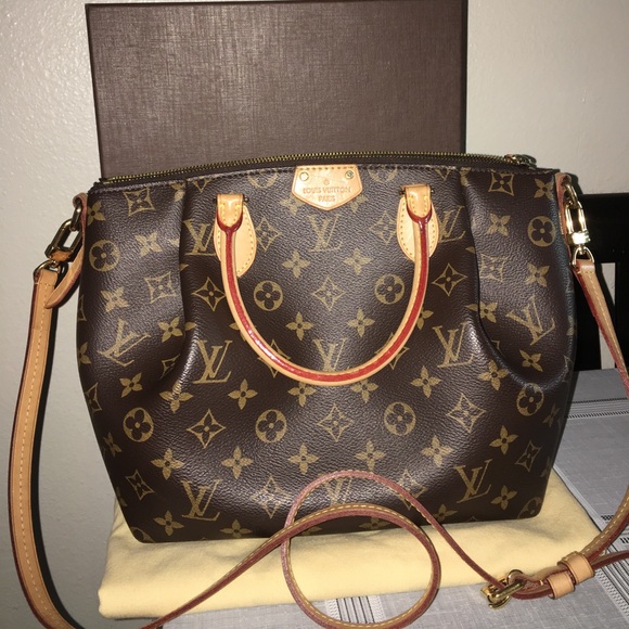 ❌SOLD❌Louis Vuitton turenne PM🌸🌺🌼 - Picture 2 of 9