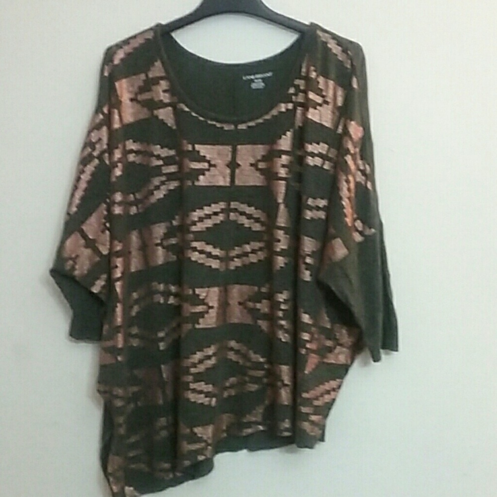 Lane Bryant Asymmetrical Top , size 18/20