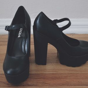 Chunky Mary Jane Lug Sole Platforms