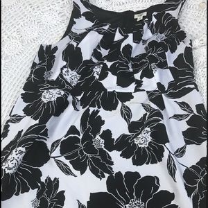 Black & white graphic floral 22W sleeveless dress