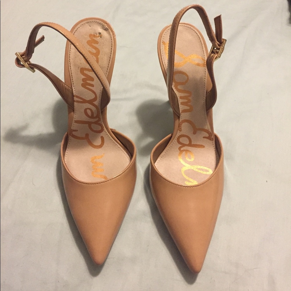 Sam Edelman pumps! Gorgeous nude color!
