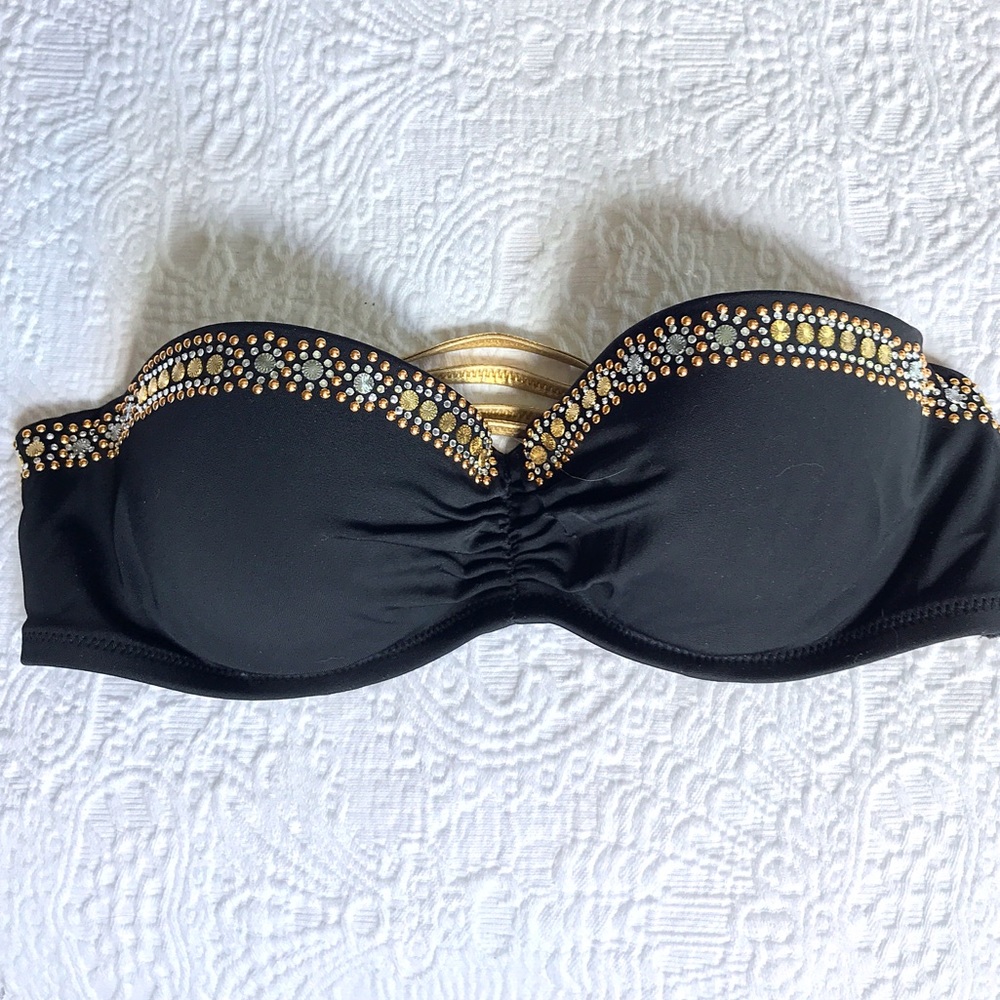 ✨Victoria's Secret bandeau bathing suit top✨