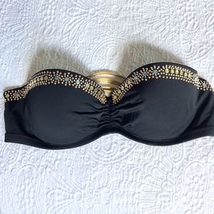 ✨Victoria's Secret bandeau bathing suit top✨