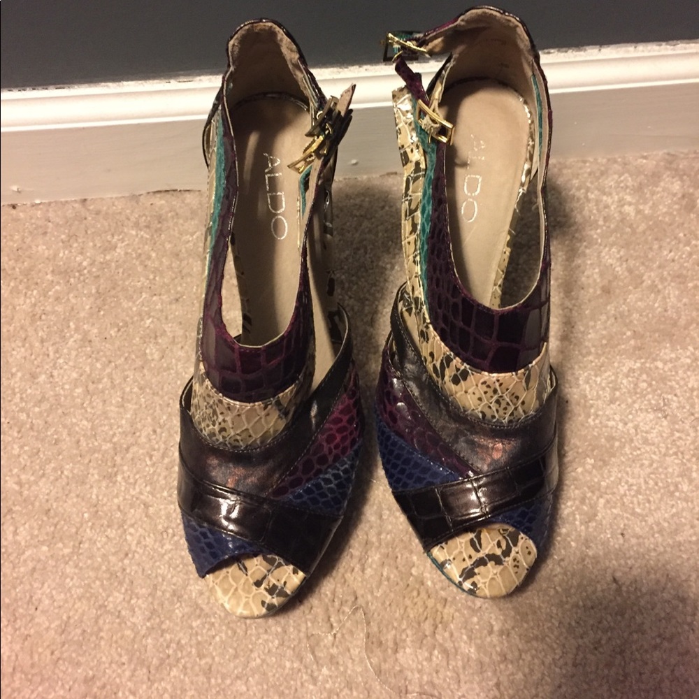 Multi colored snake print Aldo heels