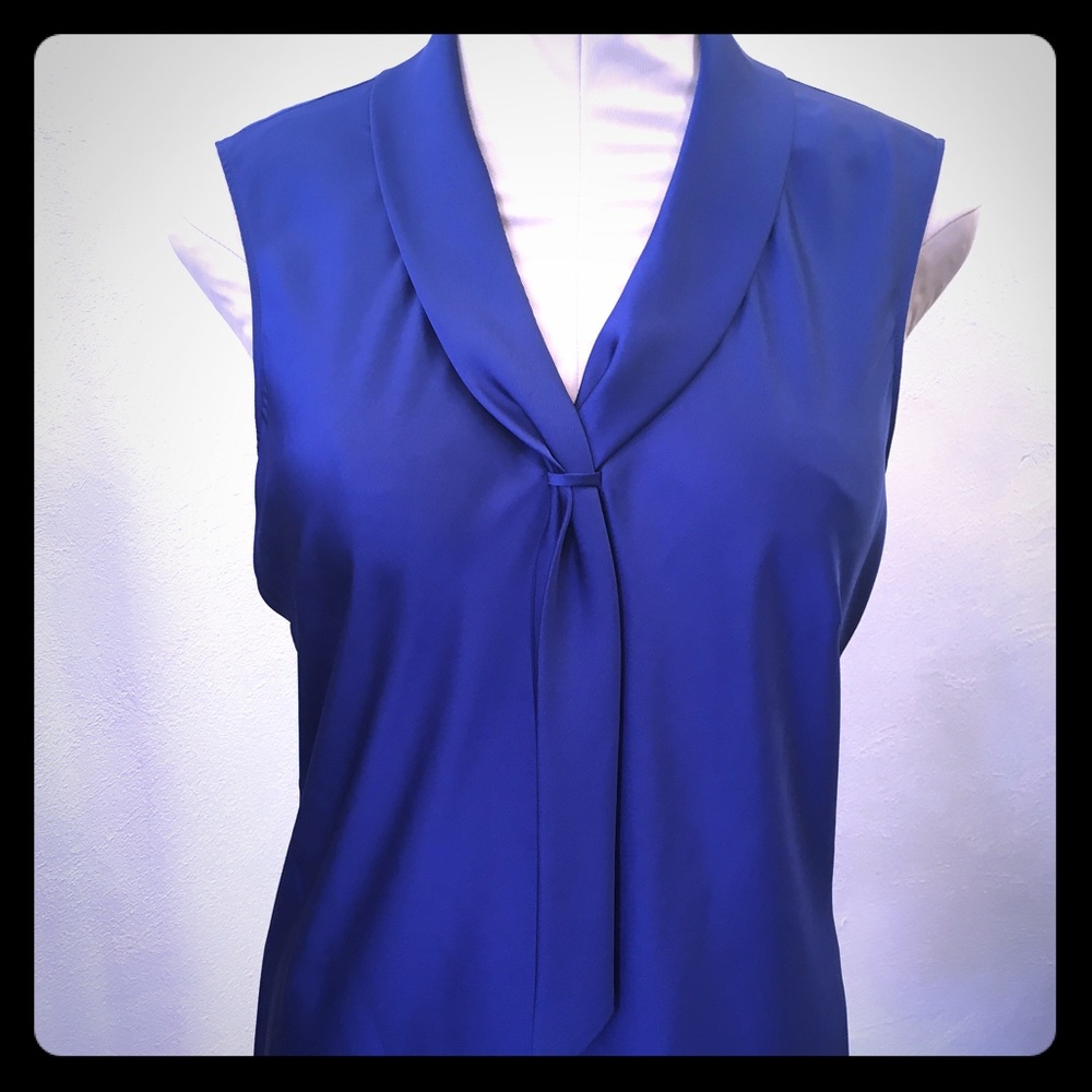 Tahari blue silky top size M