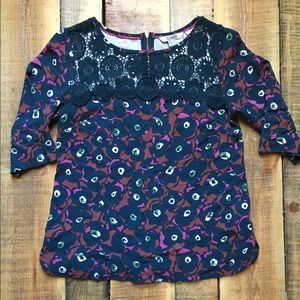 Cute Floral Blouse w/ Lace Top.