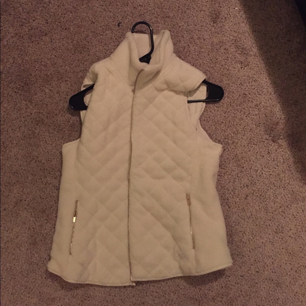 Abercrombie cream vest