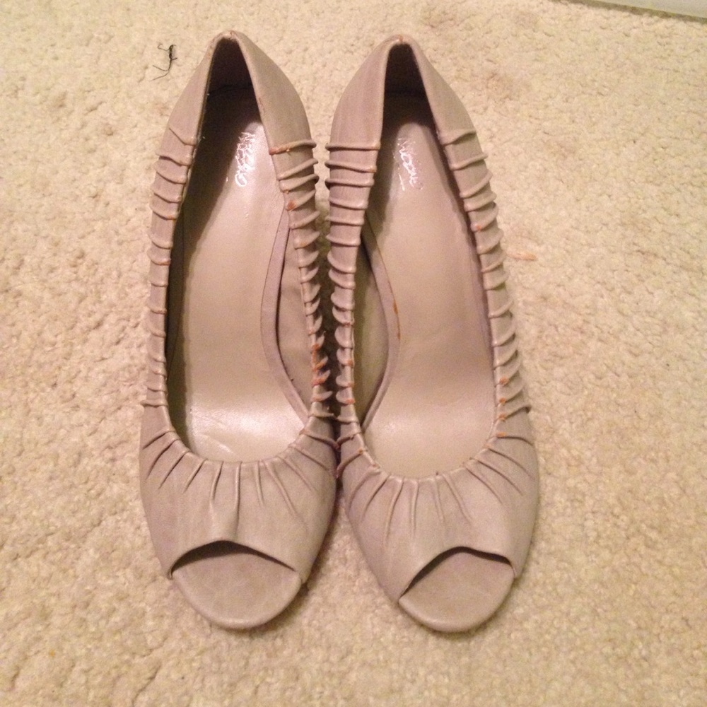 Nude heels