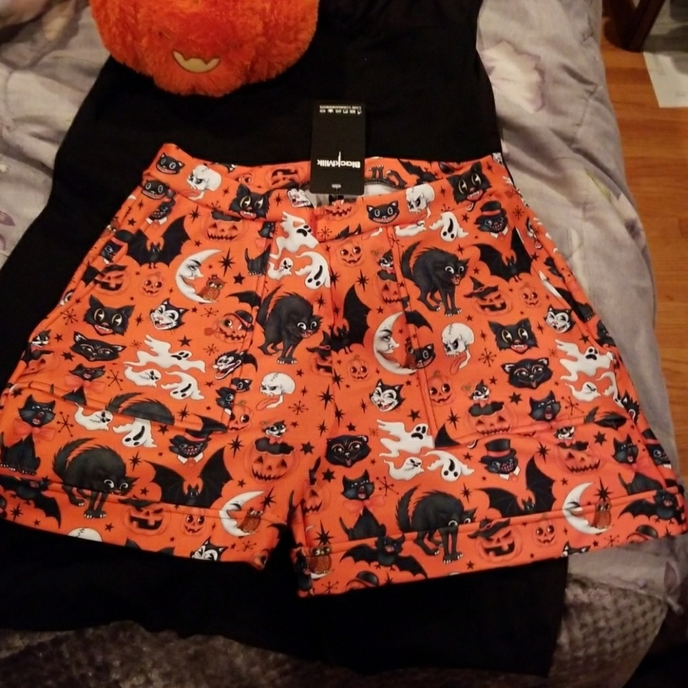 Blackmilk Halloween Shorts LE XL