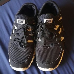Nike Free Run 2 Women's shoes size 7/8 sneakers