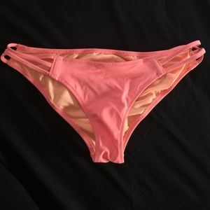 NWOT Victoria's Secret Strappy Cheeky Bikini 🍑