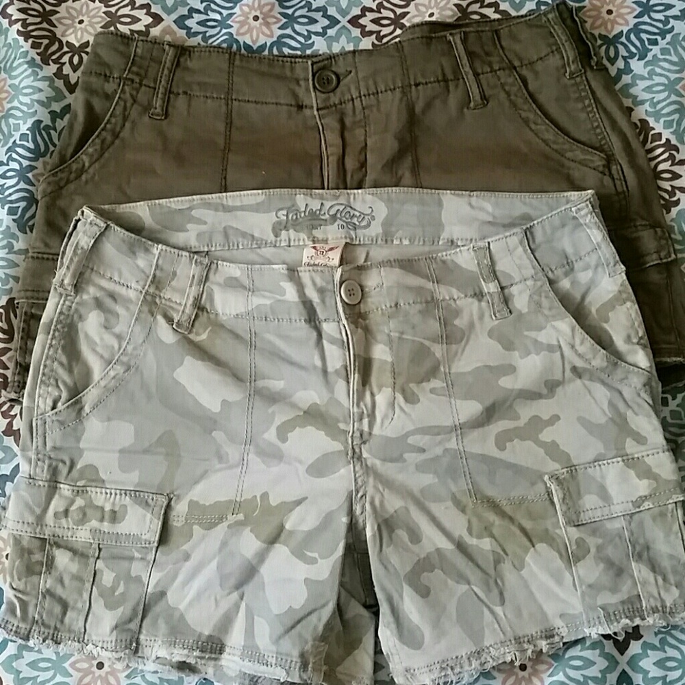Faded glory fatigue/camouflage green shorts