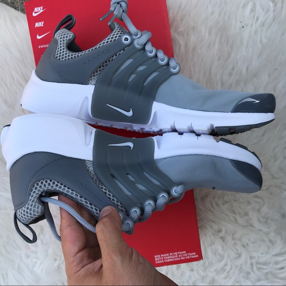 NIKE AUTHENTIC AIR PRESTOS YOUTH Sz 7 women's 8.5 - Picture 2 of 6