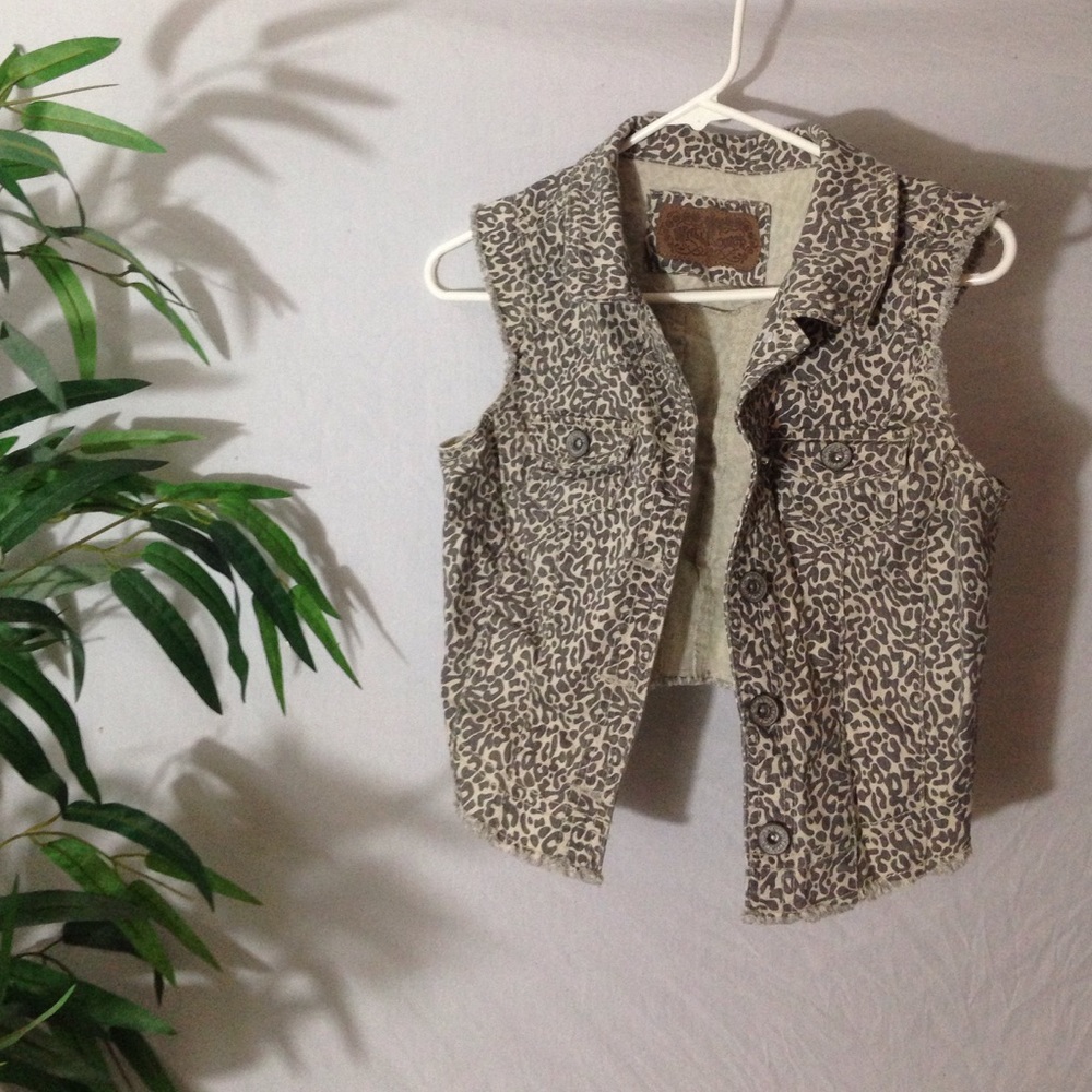 Wallflower Leopard Print Vest