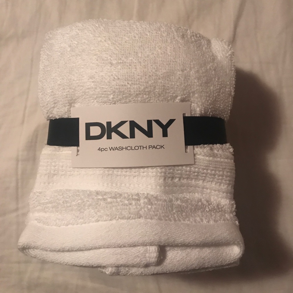DKNY wash cloths