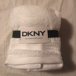 DKNY wash cloths