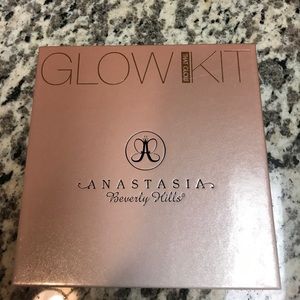 Anastasia Glow Kit in That Glow