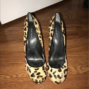 Suede leopard shoes