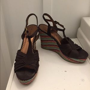 📣MAKE OFFER📣 Rampage Sandal Wedge brown size 6.5