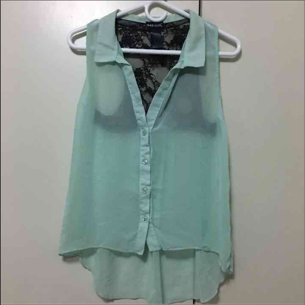 Mint button down