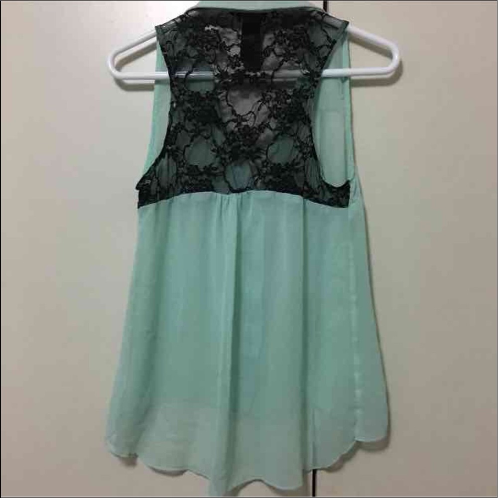 Mint button down - Picture 2 of 2