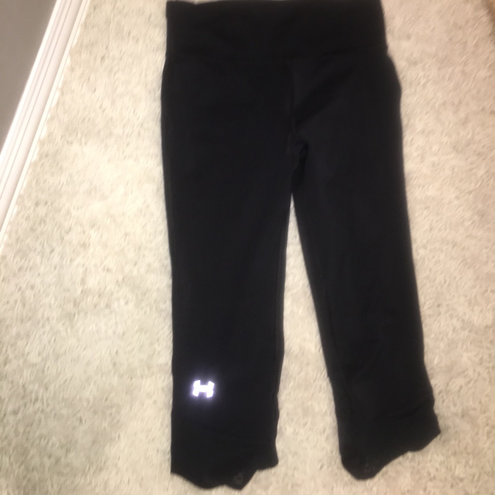 Under armor leggings with mesh at the bottom