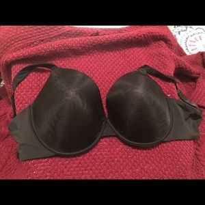 Black Bra from the Avenue 44 DDD