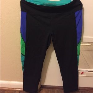 Victoria's Secret sport crop leggings