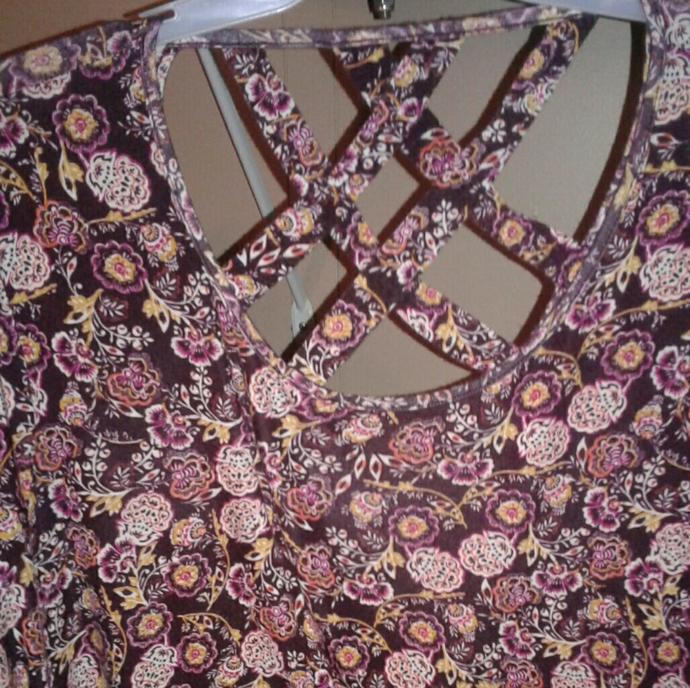 Open cross back top