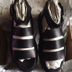 Dr martens sandals (Final Price)