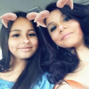 Meet your Posher, Mayra